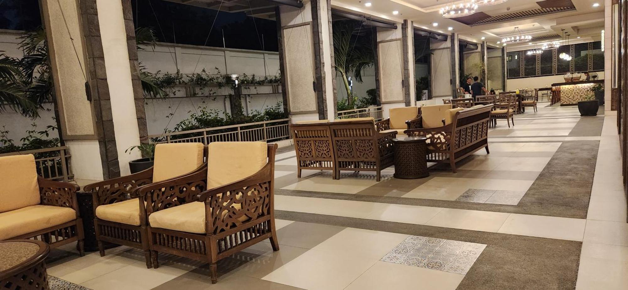 Casa Antonio At Fairway Terraces Family Penthouse 2Br Wi-Fi Nr Golf, Airport, Fort Bgc Манила Екстериор снимка